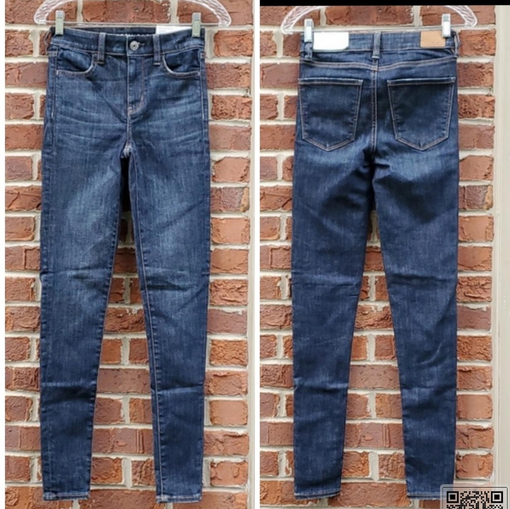 NWT American Eagle Jeans Size 2 Long Hi-Rise Next Level Stretch